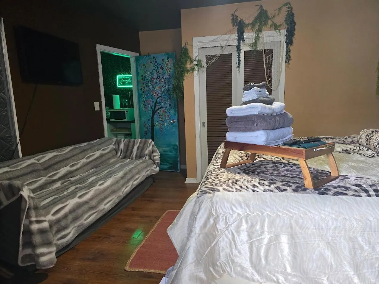 Safari King Suite By Busch Gardens With Pool 탬파